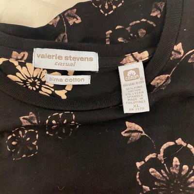 VALERIE STEVENS - FUN WOMENâ€™S TOP - SIZE XL