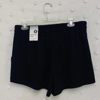 NWT - XERSION - WOMENâ€™S LOUNGE SHORTS WITH POCKETS - SIZE L