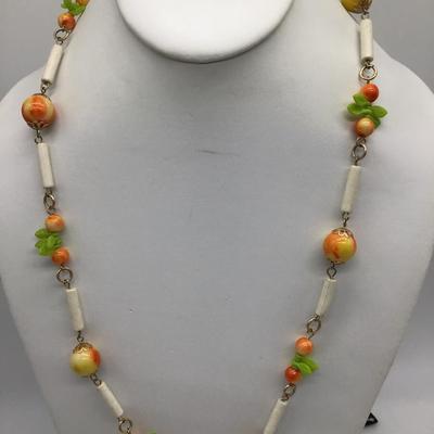 Vintage Plastic Bead Molded Leaf Strand Necklace