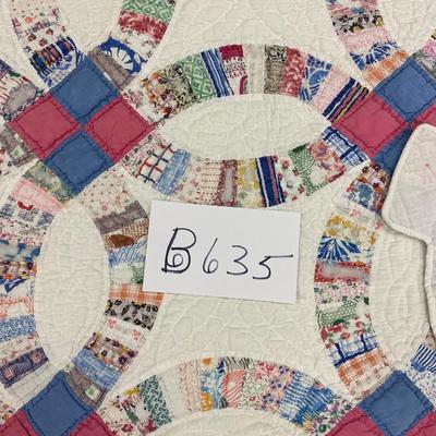 Hand-Quilted Wedding Ring Quilt