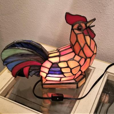 Lot #51  Decorator Lamp - Stained Glass Style - Rooster