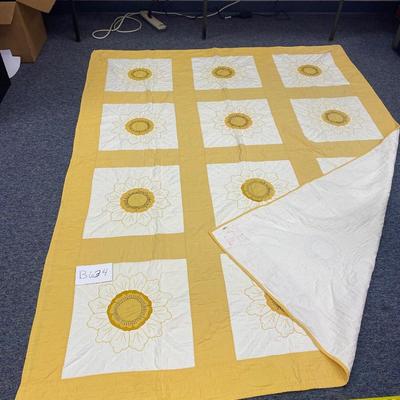 Hand-Quilted Flower Quilt