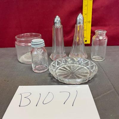 Ball shaker/glass collection