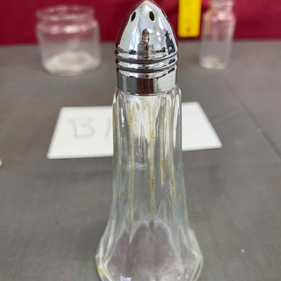 Ball shaker/glass collection