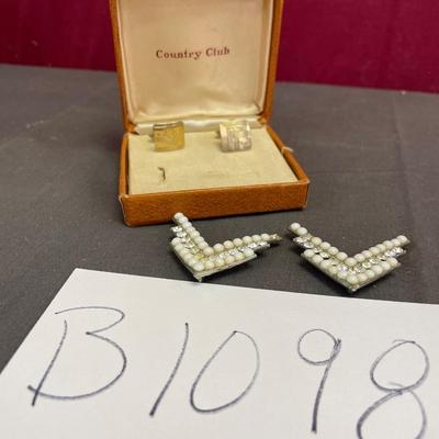 Cuff links/chevron buttons