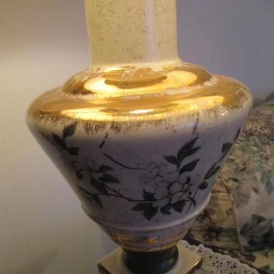 Flower Design Table Lamp