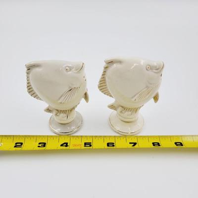 VINTAGE PEDESTAL FISH SALT & PEPPER SHAKERS