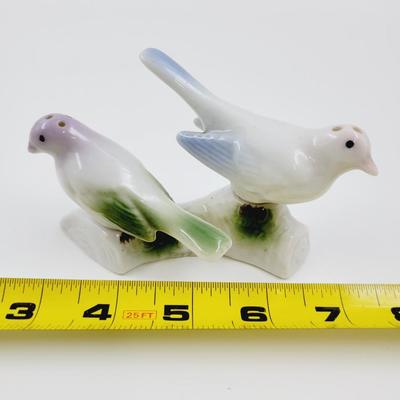 VINTAGE PERCHED BIRDS SALT & PEPPER SHAKERS