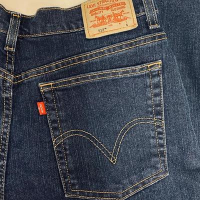 LEVIâ€™S - CLASSIC SLIM TAPERED WOMENâ€™S JEANS - SIZE 16S