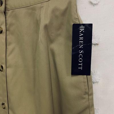 NWT - KAREN SCOTT - WOMENâ€™S KHAKI SKIRT - SIZE 10