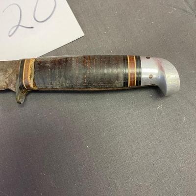 Hunting knife and carry case