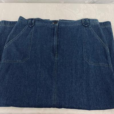 CRAZY HORSE - WOMENâ€™S DENIM SKIRT - SIZE 14