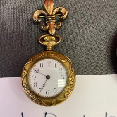 1-pocket watch/watch brooch