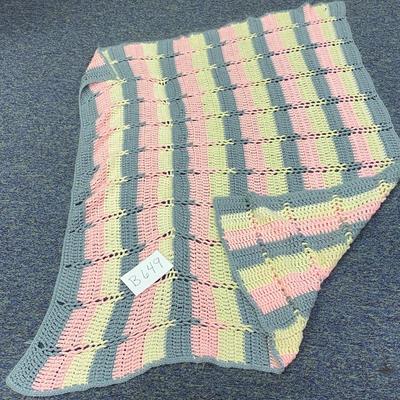 Gray and pink afghan