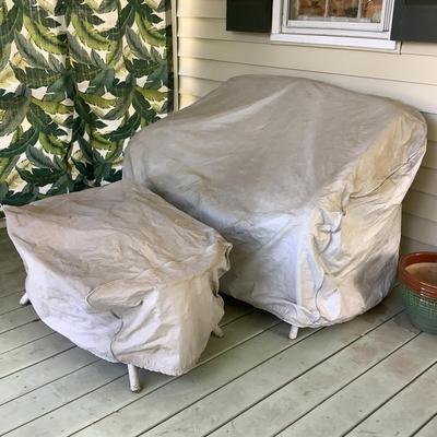 O1232 Wicker Outdoor Patio Love Seat with Glass Top Table