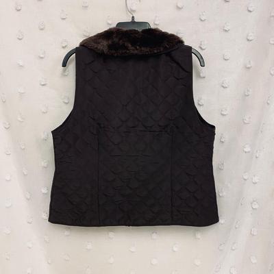 I.N. STUDIO - WOMENâ€™S VEST WITH DETACHABLE FAUX FUR - SIZE PXL