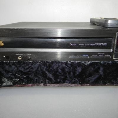 SONY AUDIO/VIDEO CONTROL CENTER AND 5 DISK CHANGER WITH REMOTES
