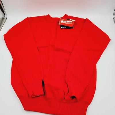 WOMEN'S MEDIUM PULL OVER SWEATER LOT