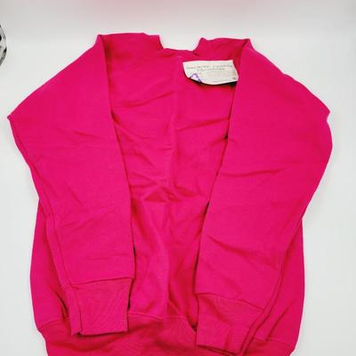 WOMEN'S MEDIUM PULL OVER SWEATER LOT
