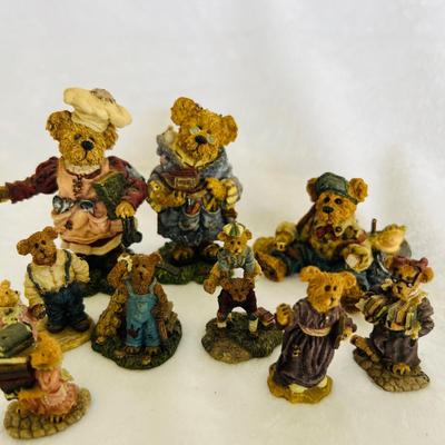 Boyds Bears and Friends (LR-RH)