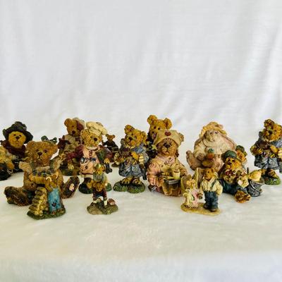 Boyds Bears and Friends (LR-RH)