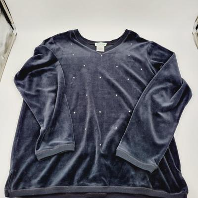 WOMEN'S LARGE LONG SLEEVE SWEATER TOP LOT