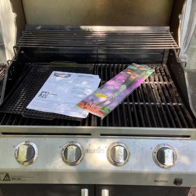 O1239 Commercial Series Char-Broil Grill