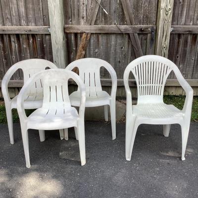 G1242 Plastic White Outdoors Chairs