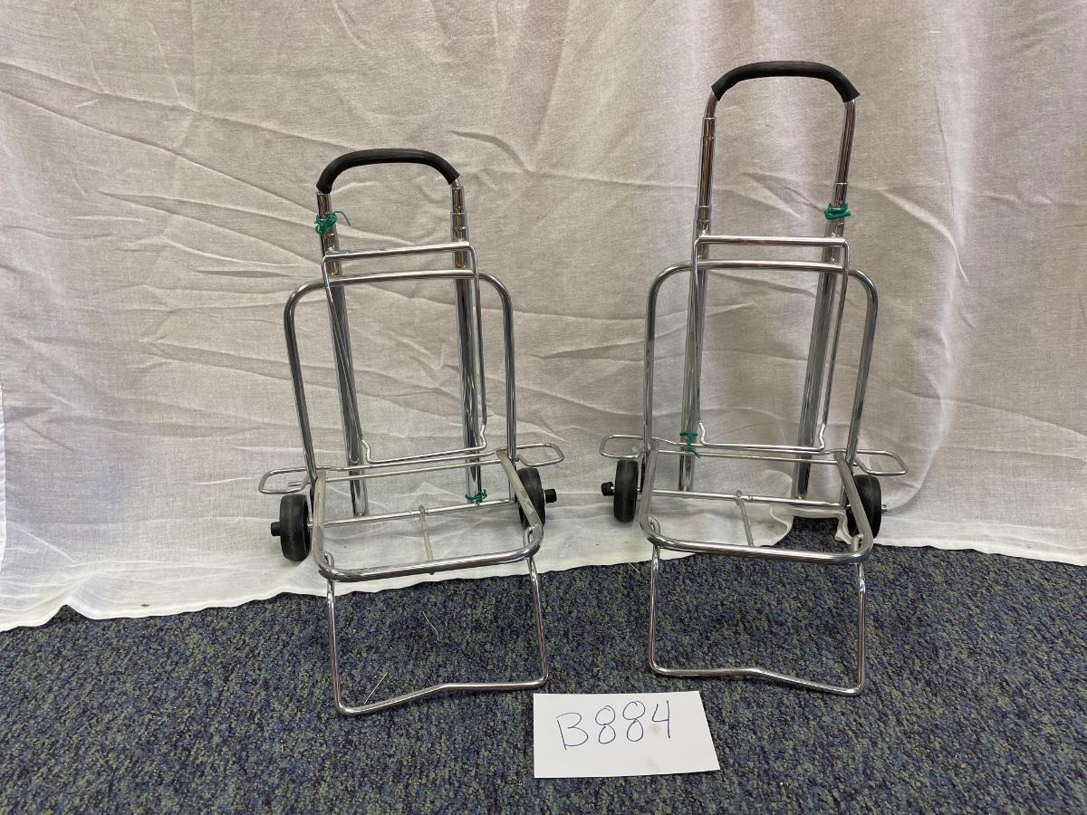 2 luggage carts