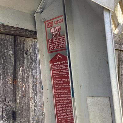 G1247 Sears Heavy Duty 6ft Ladder