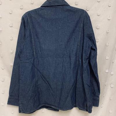 JACLYN SMITH - WOMENâ€™S DETAILED DENIM TOP - SIZE L