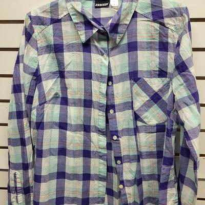 JOE BOXER SIZE LG BUTTON UP PLAID SHIRT