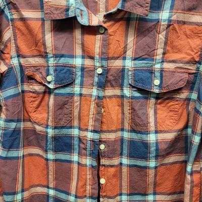 ST JOHNS BAY WOMENS SIZE PL FLANNEL BUTTON UP SHIRT