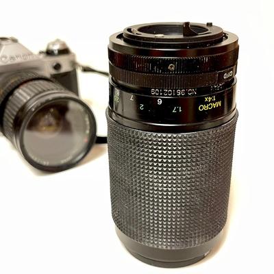 LOT 122   VINTAGE CANON AE-1 35MM CAMERA TOKINA LENS & VIVATAR LENS