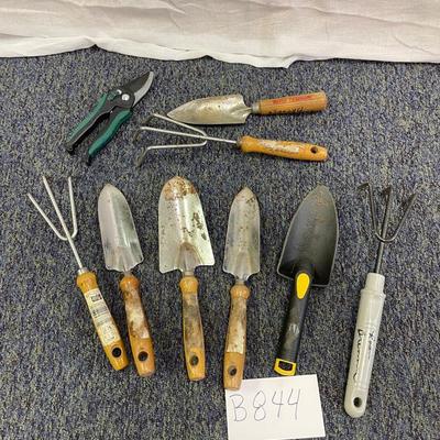 Garden hand tools