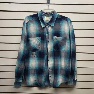 FADED GLORY WOMENS SIZE 16-18 FLANNEL BUTTON UP SHIRT