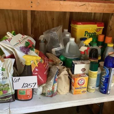 G1257 Garden Fertilizer/Chemical Lot