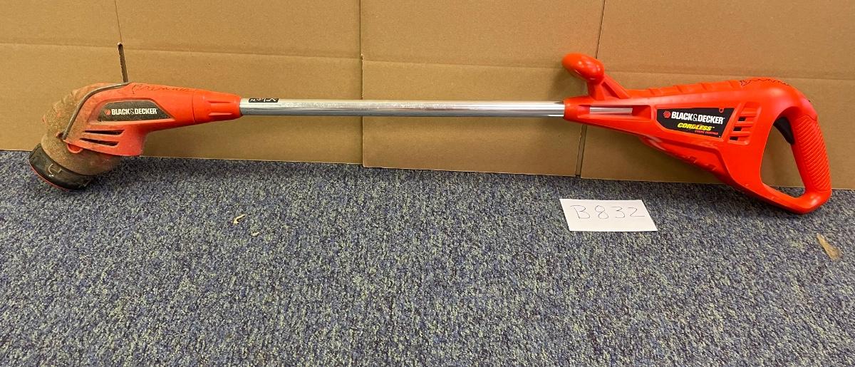 Black & Decker cordless string trimmer