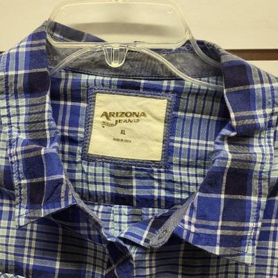 ARIZONA WOMENS SIZE XL BUTTON UP SHIRT