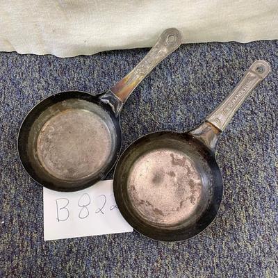2 carbon steel skillets