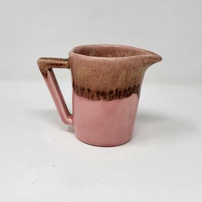 VINTAGE WINEART DRIPWARE CREAMER CUP