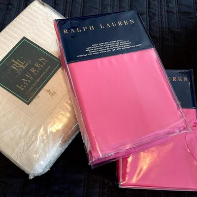LOT 149  GROUP OF DESIGNER BEDDING NEW IN PKG. DONNA KAREN RALPH LAUREN