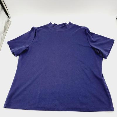 WOMENS PETITE LARGE SHORT SLEEVE LOT