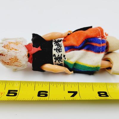 VINTAGE DUTCH GIRL DOLL SLEEP EYES