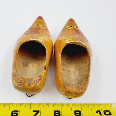 VINTAGE MINIATURE WOODEN CLOGS MADE IN HOLLAND