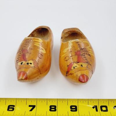 VINTAGE MINIATURE WOODEN CLOGS MADE IN HOLLAND