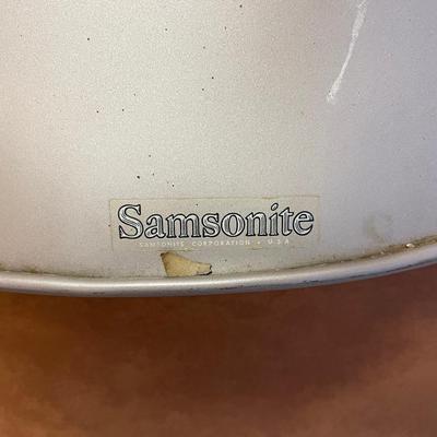 4 Samsonite folding chairs