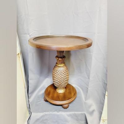 STUNNING FINE HAND PAINTED ORIENTAL ACCENT TABLE