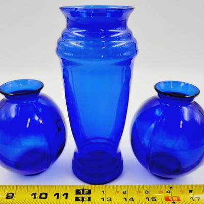 UNIQUE VINTAGE COBALT BLUE VASES LOT