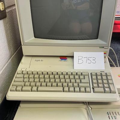 Apple computer and games